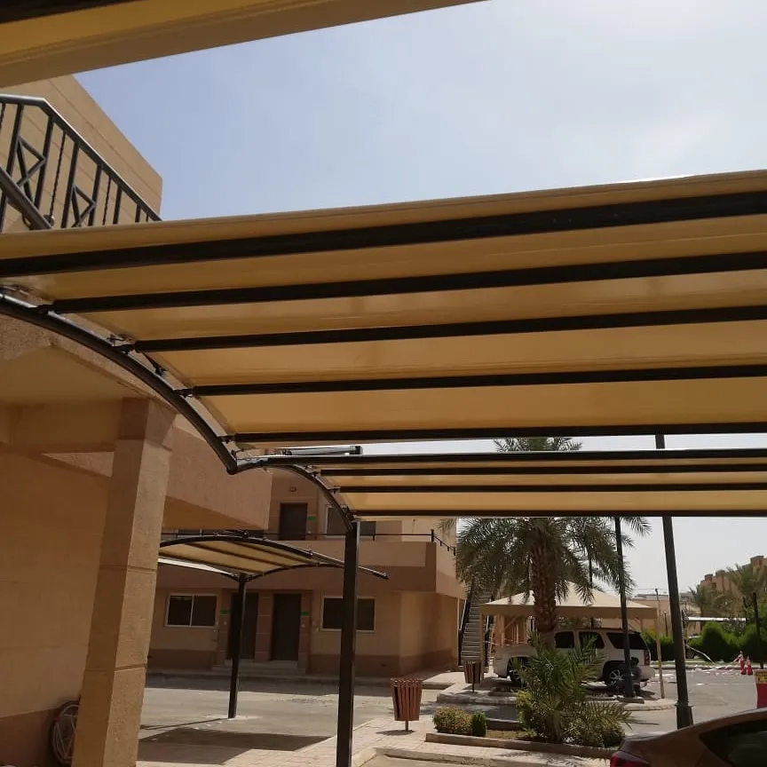   مظلات  متنوعة 